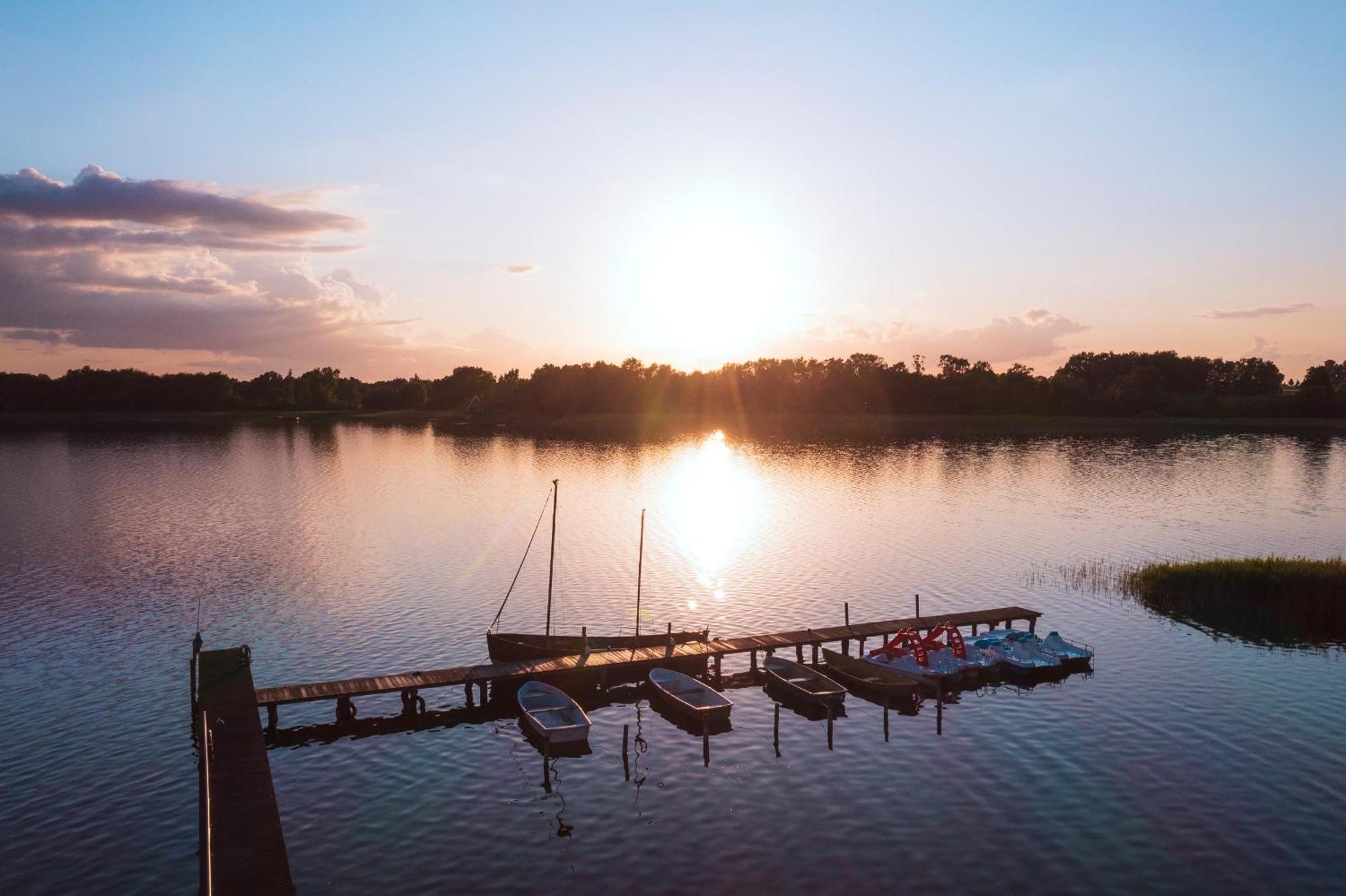 Strandhaus Am Inselsee Gustrow Bagian luar foto