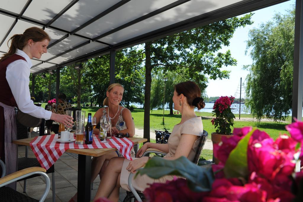 Strandhaus Am Inselsee Gustrow Bagian luar foto